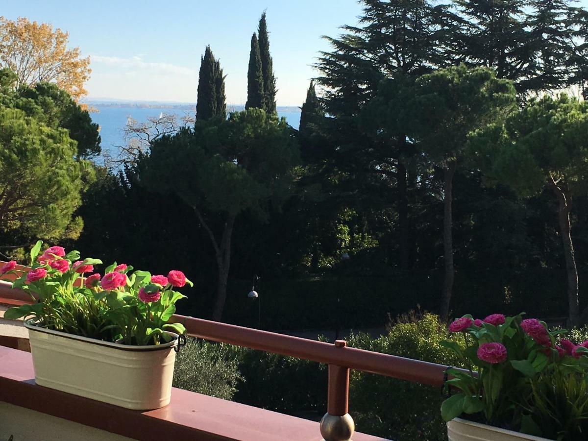Clorofilla Apartment Desenzano del Garda Luaran gambar